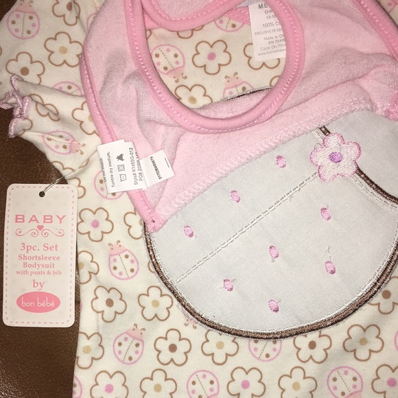 Baby by bon bébé 3-piece set: bodysuit/onesie, bib & pants for baby girl 3-6 mo - Picture 4 of 6